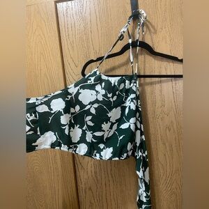 SHEIN Curve 1X Green and White Floral Halter Cinched Wrap Top